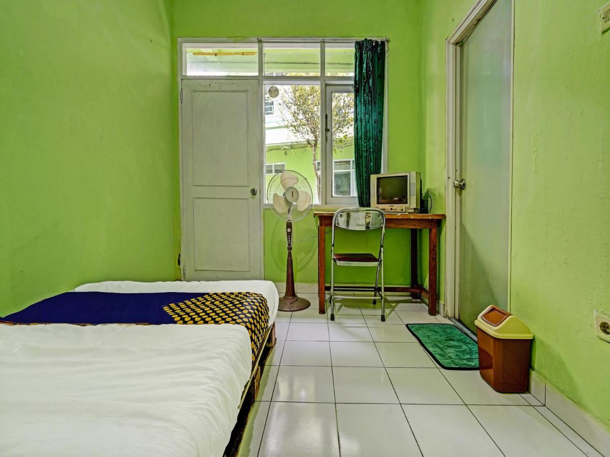 Hotel Spot On 91325 Hijau Syariah Bandung